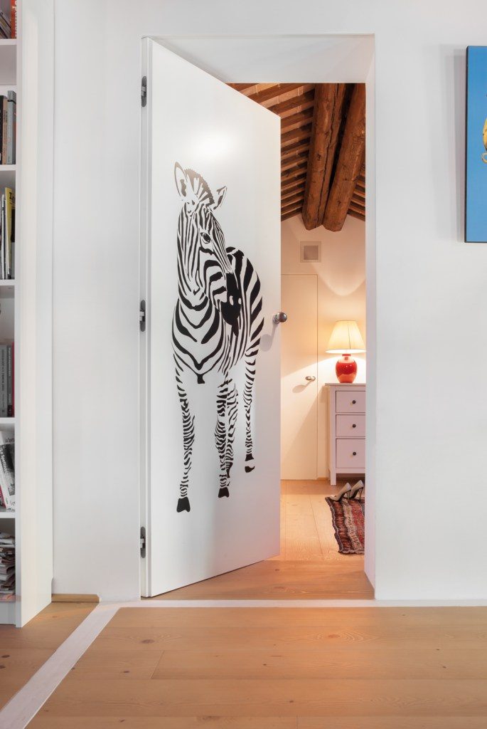 Sticker pour porte d'intérieur invisible