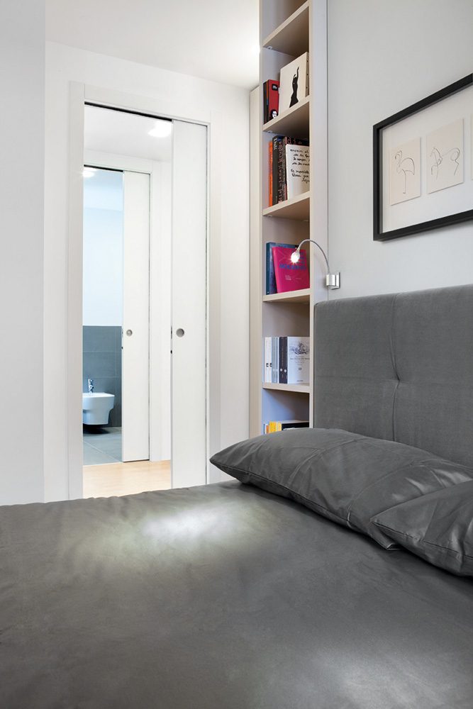 Porte coulissante privative Unique 95 d'une suite parentale