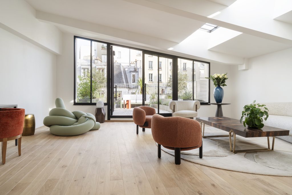 Après rénovation du projet parisien sur les toits