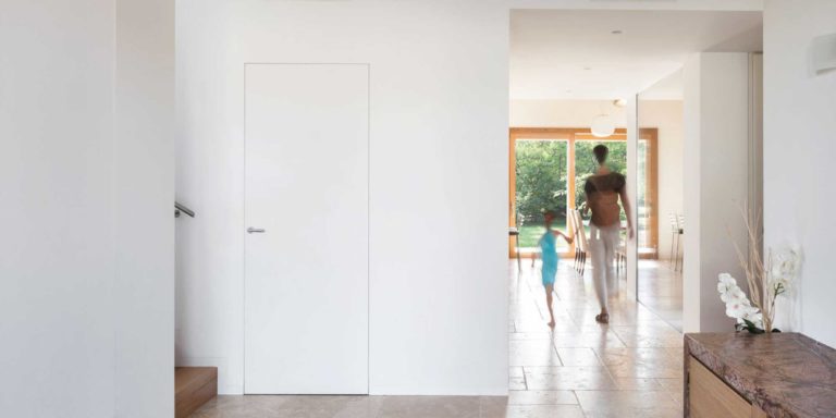 porte battante affleurante Syntesis Battant huisserie singulière