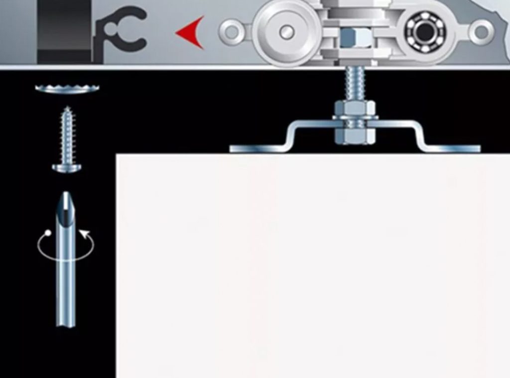 Schéma pour replacer la butée de fin de course et dissimuler sa porte coulissante dans le coffre du châssis