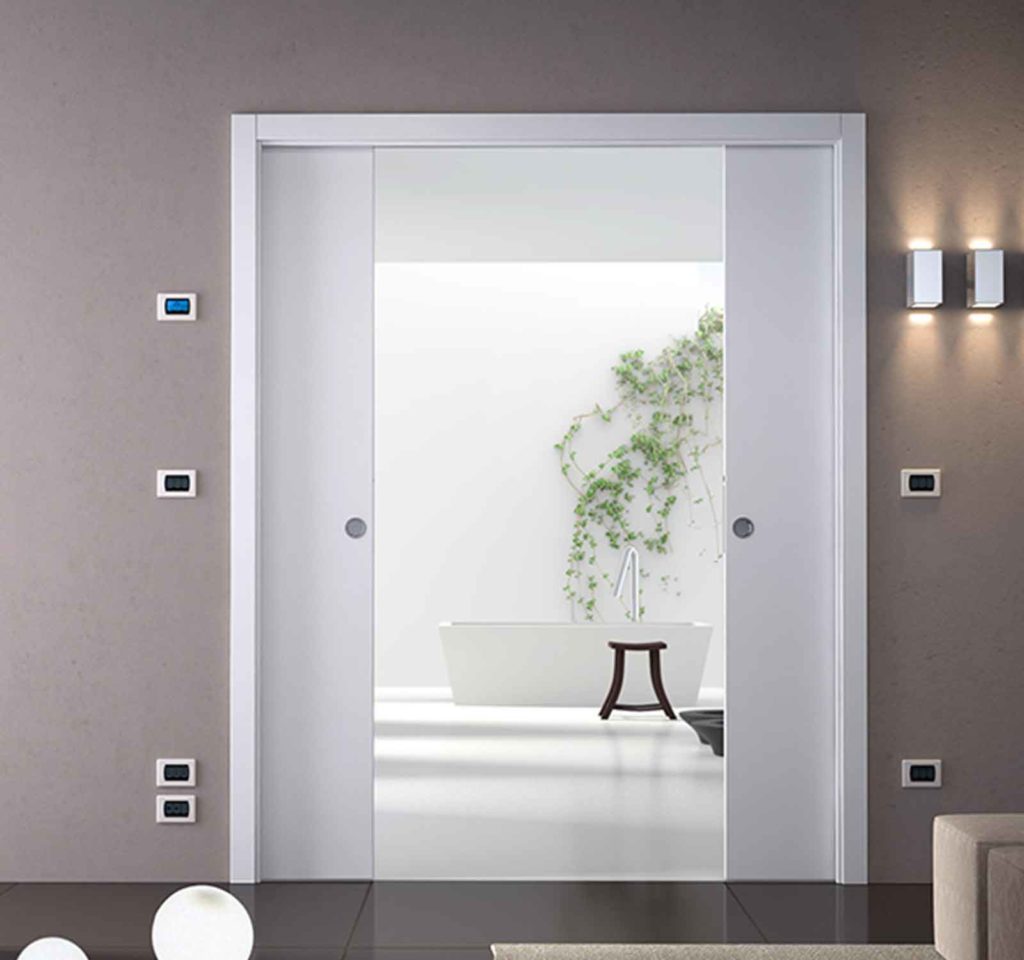 Porte coulissante double vantaux avec points d'insertion électriques Luce Extension ECLISSE