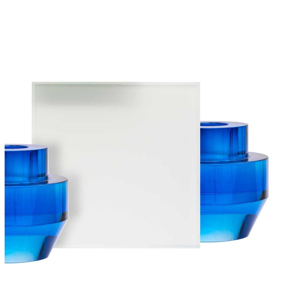 Finition porte verre et aluminium, verre blanc satiné