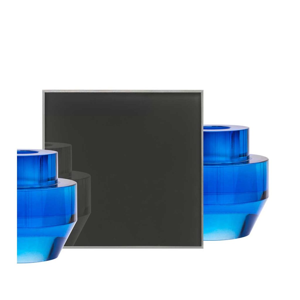 Finition porte verre et aluminium, verre marron brillant