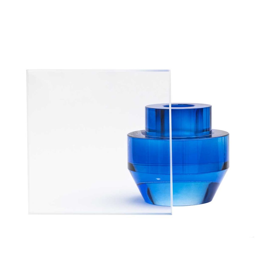 Finition porte verre et aluminium, verre transparent extra clair